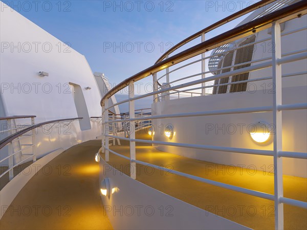 Cruise ship