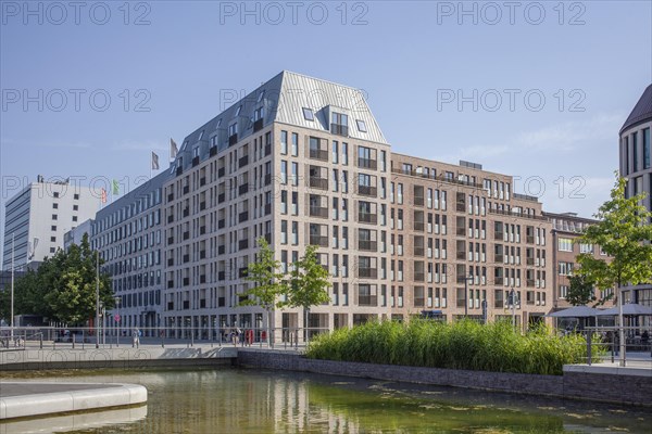 Berliner Platz with Holstenfleet