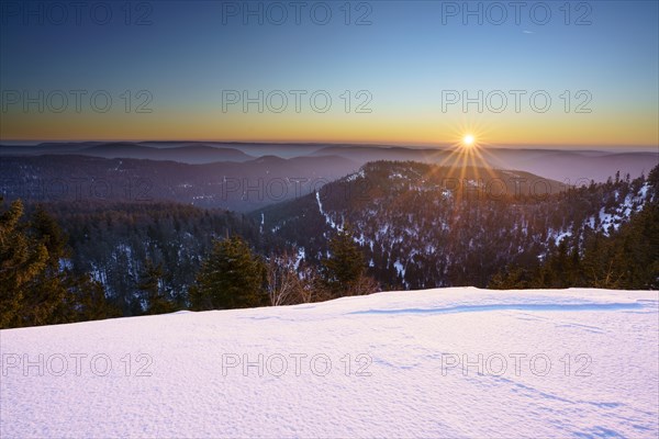 Sunrise on the Hornisgrinde in winter
