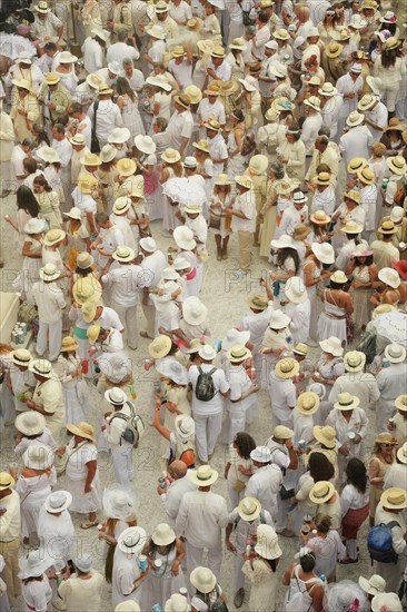 Los Indianos is the central event of the Palmerian Carnival on La Palma and dates back to the return of emigrants from Central America and Cuba. Participants are almost all residents of St. Cruz and t...