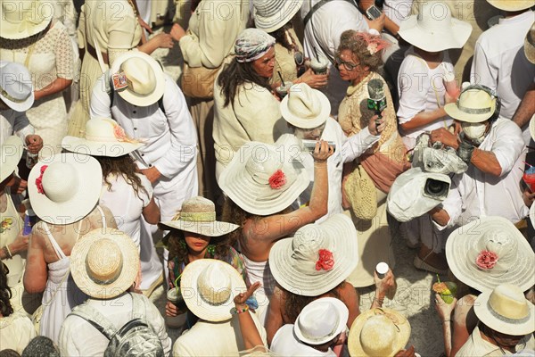 Los Indianos is the central event of the Palmerian Carnival on La Palma and dates back to the return of emigrants from Central America and Cuba. Participants are almost all residents of St. Cruz and t...