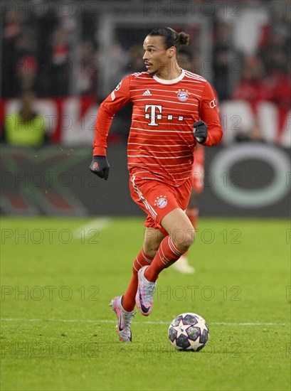 Leroy Sane FC Bayern Munich FCB on the ball