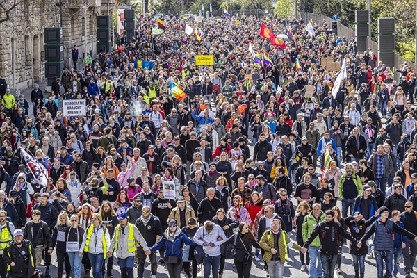Demonstration by contrarians and other opponents of pandemic restrictions