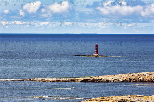 Marhaellan lighthouse in the archipelago, sailing boat, Mariehamn harbour entrance, Aland Islands, Gulf of Bothnia, Baltic Sea, Finland, Europe