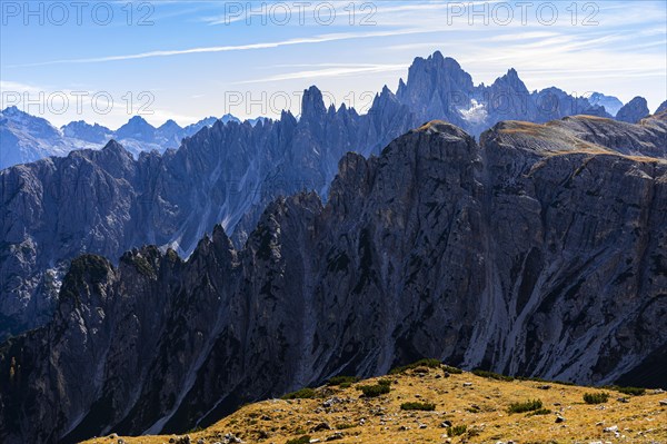 Mountain massif Le Cianpedele, behind the peaks of the Cadini di Misurina, Dolomites, South Tyrol, Italy, Europe