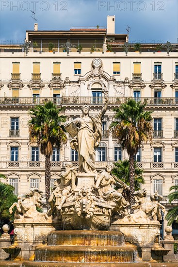 Fontaine de la Federation, Place de la Liberte, Toulon, France, Europe