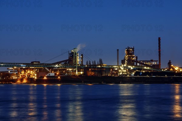 Blast furnace of thyssenkrupp Steel Europe AG at Suedhafen Walsum, Duisburg, North Rhine-Westphalia, Germany, Europe