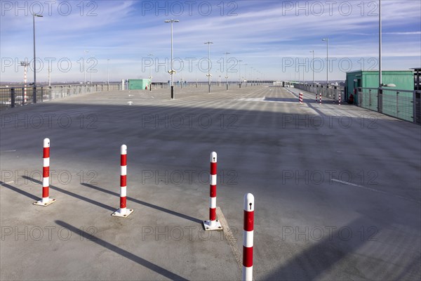 Duesseldorf Airport, DUS, parking, parking spaces, empty parking decks in Airport International car parks in lockdown in Corona crisisAirport International, Duesseldorf Airport, airfield, taxiway, Due...