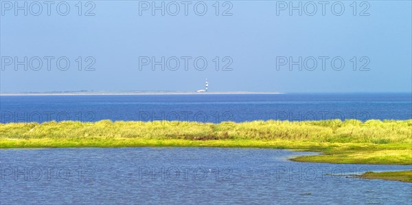 View from Schillig to the island of Minsener Oog
