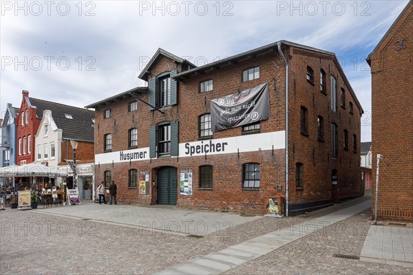 Husumer Speicher an der Hafenstrasse am Binnenhafen Husum