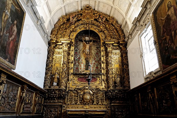 Side altar