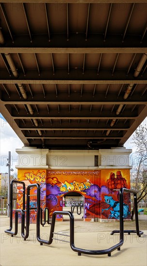 Calisthenics facility in Gleisdreieck Park