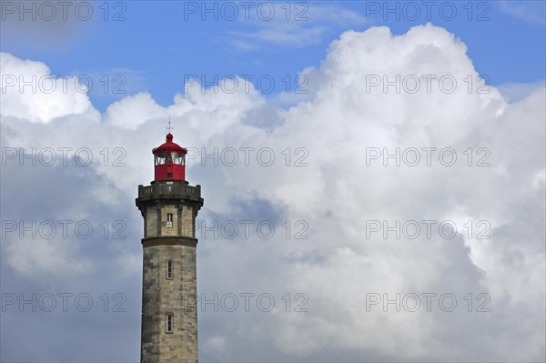 The lighthouse Phare des Baleines on the island Ile de Re