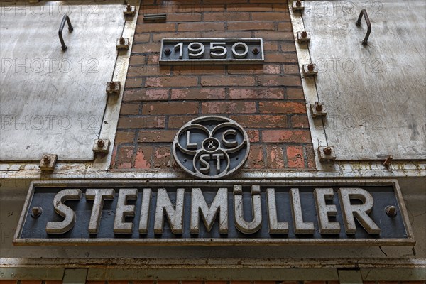 Name of the Steinmueller boiler and machine factory on an industrial boiler of a paper factory