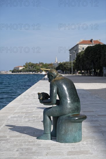 Statue Spiro Brusina