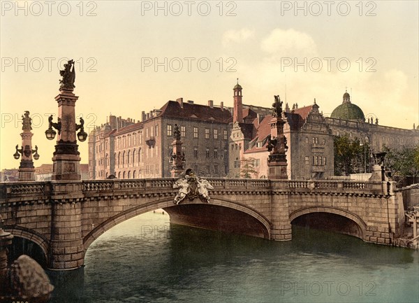 The Kaiser Wilhelm Bridge in Berlin