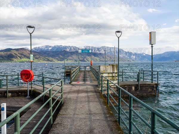 Ship mooring