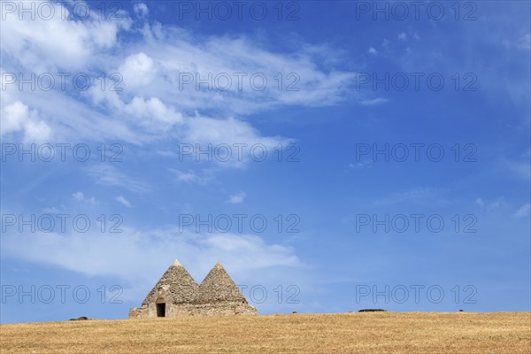 Trulli between Noci and Alberobello