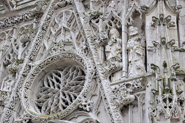 Rose window of the chapel of the Holy Spirit