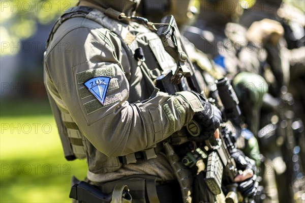 Members of the special unit Zentrale Unterstuetzungsgruppe Zoll