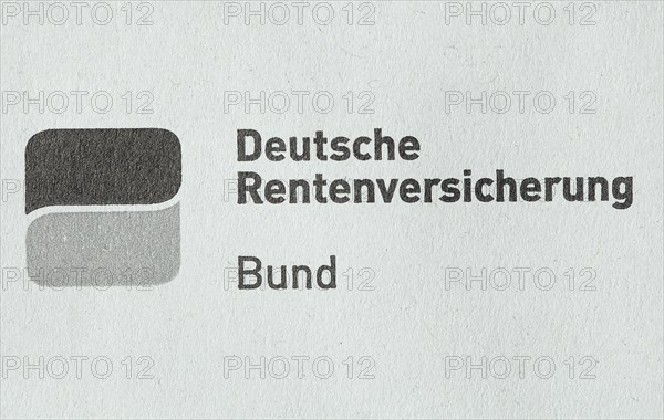 Lettering with logo
