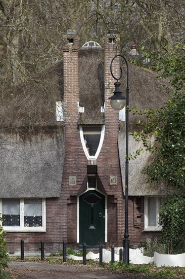 Country house with thatched roof from 1917