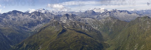 View from the summit of the Weisseck to the Hohe Tauern
