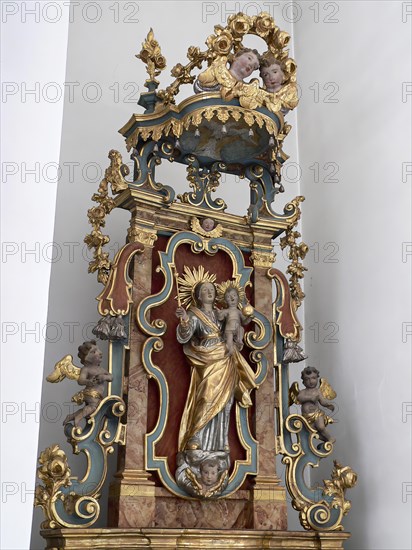 Sculpture group Madonna with Child Jesus