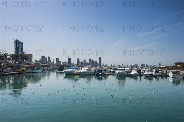 Yacht harbour on Marina Mall