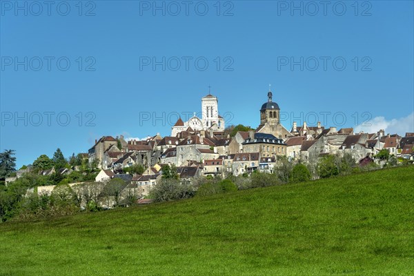 Vezelay labelled les Plus Beaux Villages de France. Unesco World heritage. Morvan regional natural park. Via Lemovicensis way to Santiago de Compostela. Yonne department. Bourgogne Franche Comte. Fran...