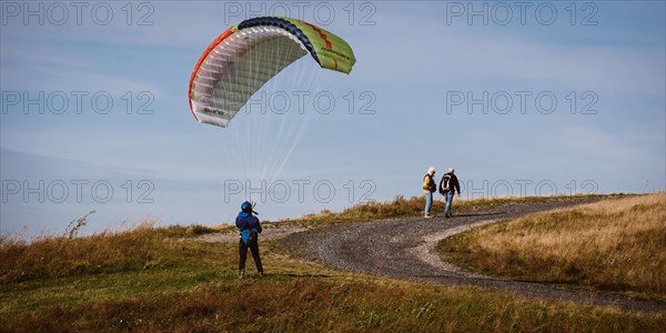 Paragliders on the Hoheward slagheap