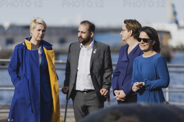 (R-L) Annalena Bärbock (Bündnis 90 Die Grünen), Federal Minister for Foreign Affairs, Klara Geywitz