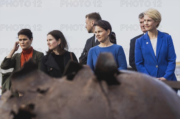 (R-L) Manuela Schwesig, SPD, Minister-President of Mecklenburg-Western Pomerania, Annalena Bärbock