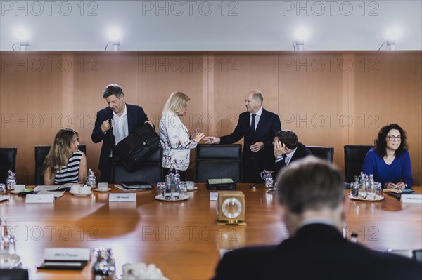 (L-R) Katja Keul (Bündnis 90 Die Grünen), Minister of State for International Cultural Policy at