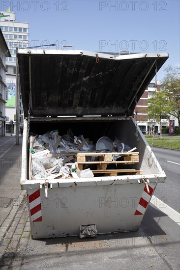 Container