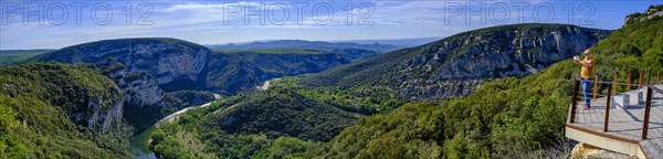 Viewpoints on the river bends