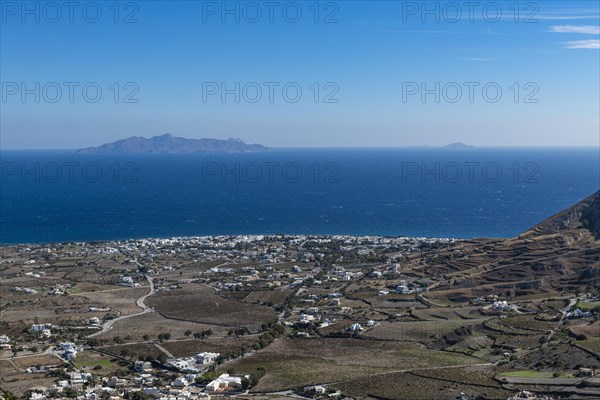 Overlook over the coastline from Pyrgos