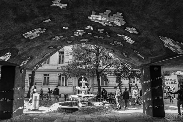 Vault and fountain