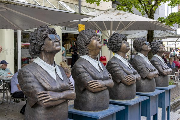 Bronze sculpture Persil remains Persil by Guido Messer