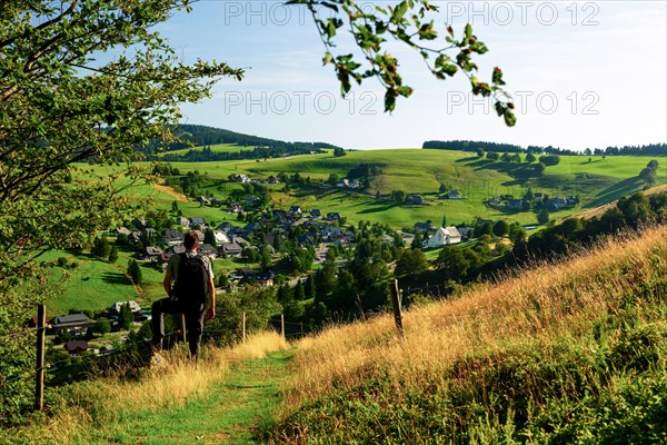 Hiker looking at Hofsgrund