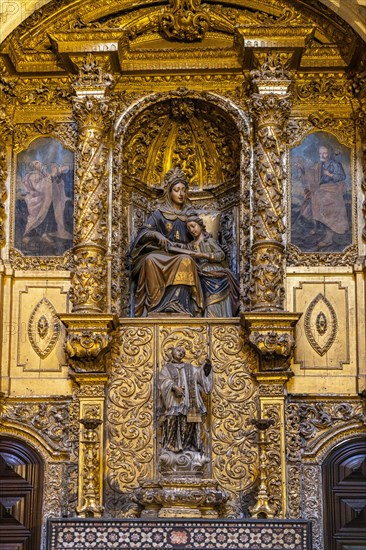 Altar detail in the Se do Porto Cathedral