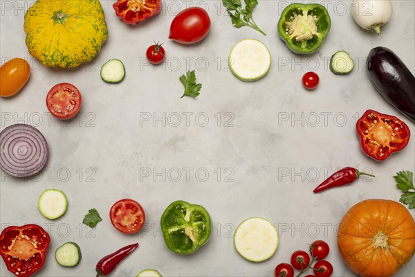 Fresh vegetables circular frame top view