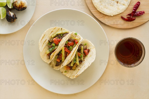 Top view tacos arrangement plate