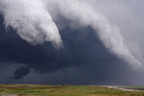 Stormy atmosphere on the island of Minsener Oog