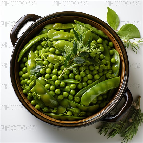 Pea soup with sausage and bread