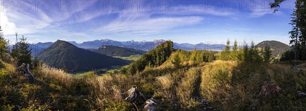 Sunrise on the Gurlspitze with a view of the Osterhorn group