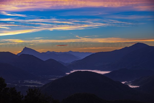 Sunrise on the Gurlspitze with view to the Schafberg