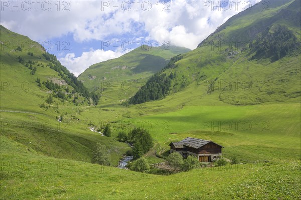Detached house next to a torrent at the Fane Alm