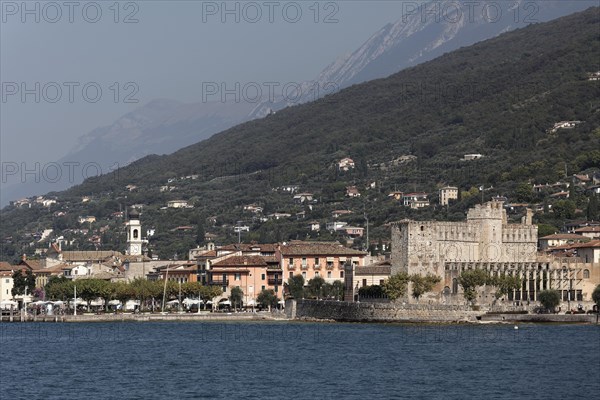 Torri del Benaco