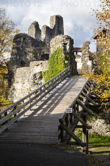 The castle ruins of Alt-Trauchburg